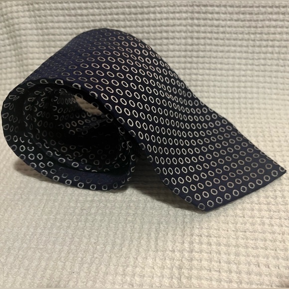 Express Tie - Navy Blue with Silver Circles - EUC - Picture 2 of 8